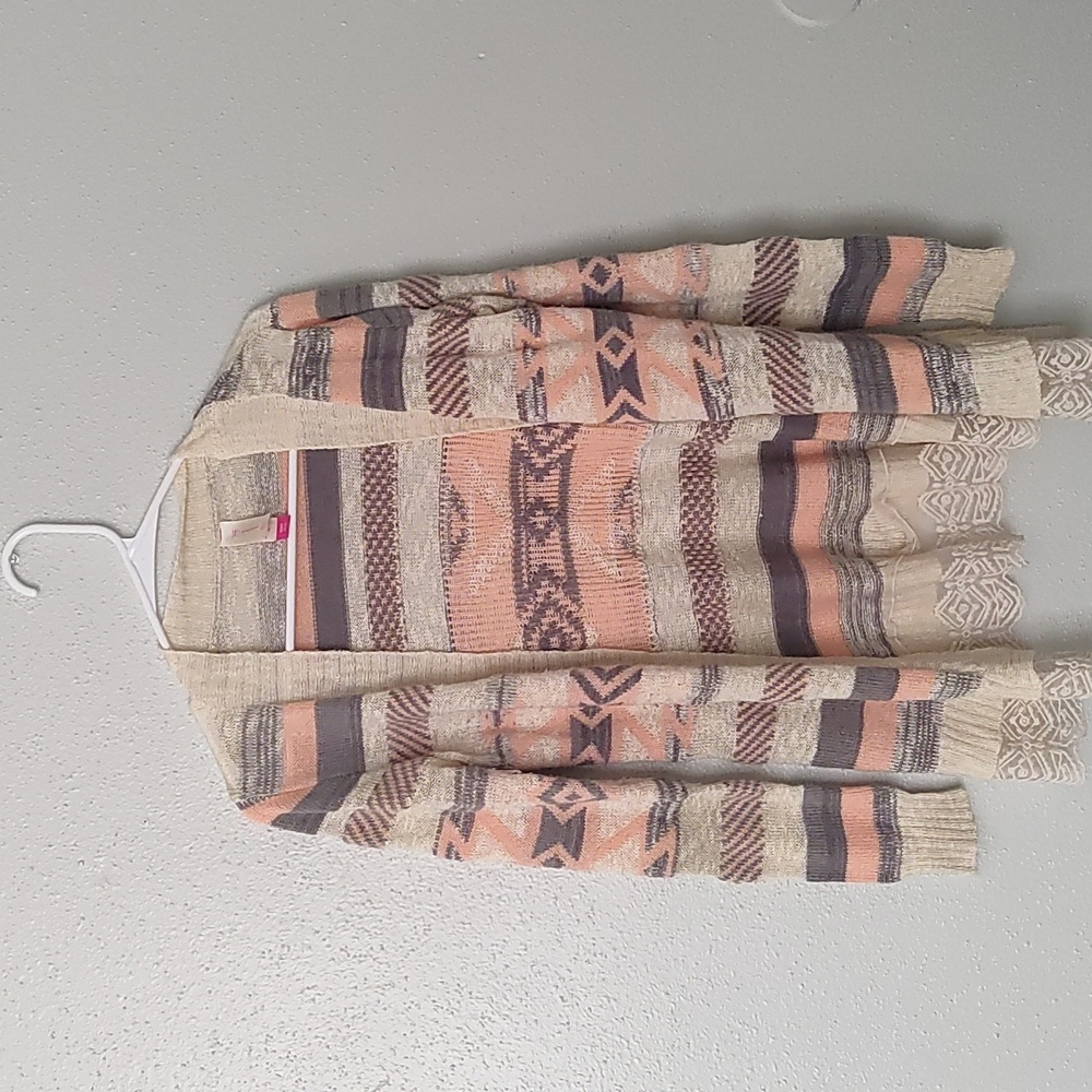 Kitted patterned cardigan